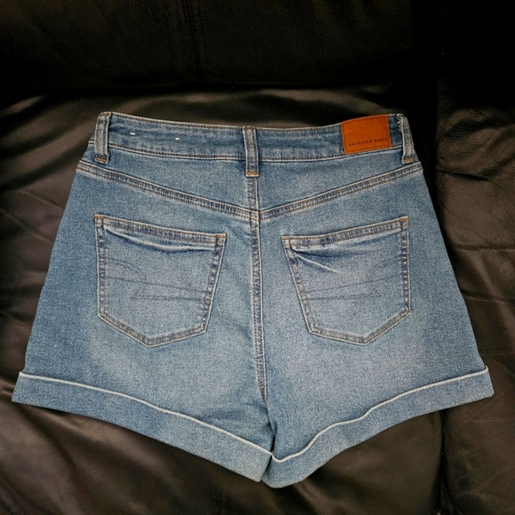 American Eagle Mom Shorts Stretchy High Rise Sz 2 US Denim Jeans - Picture 3 of 10